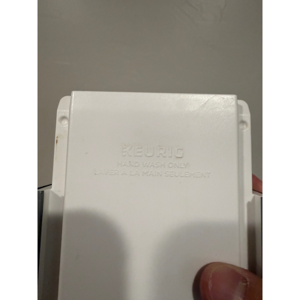 Keurig Water Reservoir Tank with Lid Replacement Clear White Good Condition 12oz